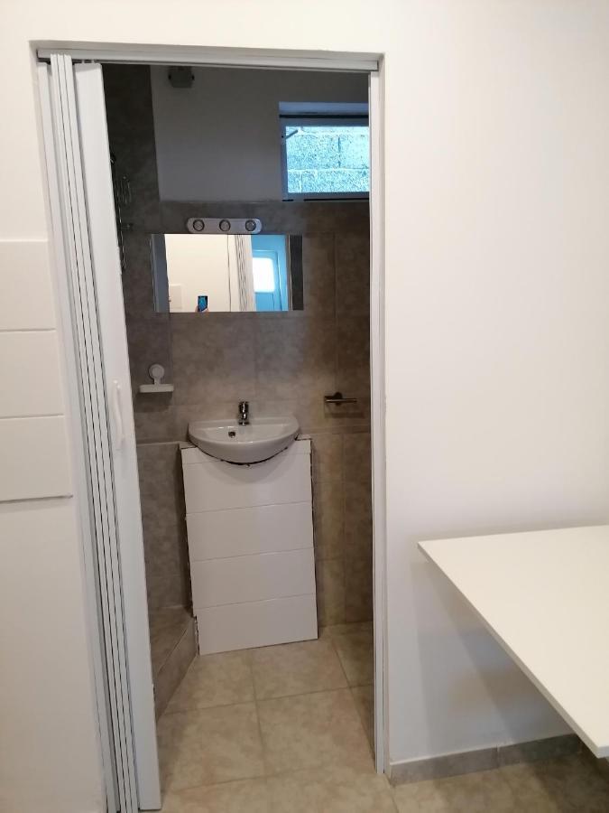 Jasmin Apartment Laichingen ภายนอก รูปภาพ