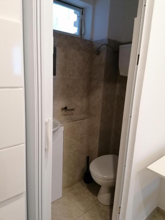 Jasmin Apartment Laichingen ภายนอก รูปภาพ
