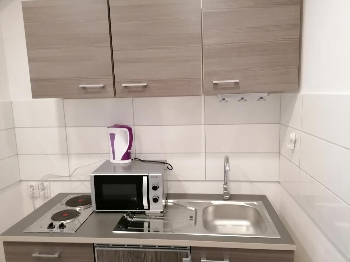 Jasmin Apartment Laichingen ภายนอก รูปภาพ